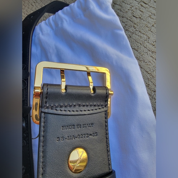 DIOR PUNK BELT Black Matte Calfskin | Three-Dimensional Flowers & Resin Pearls - Picture 13 of 16